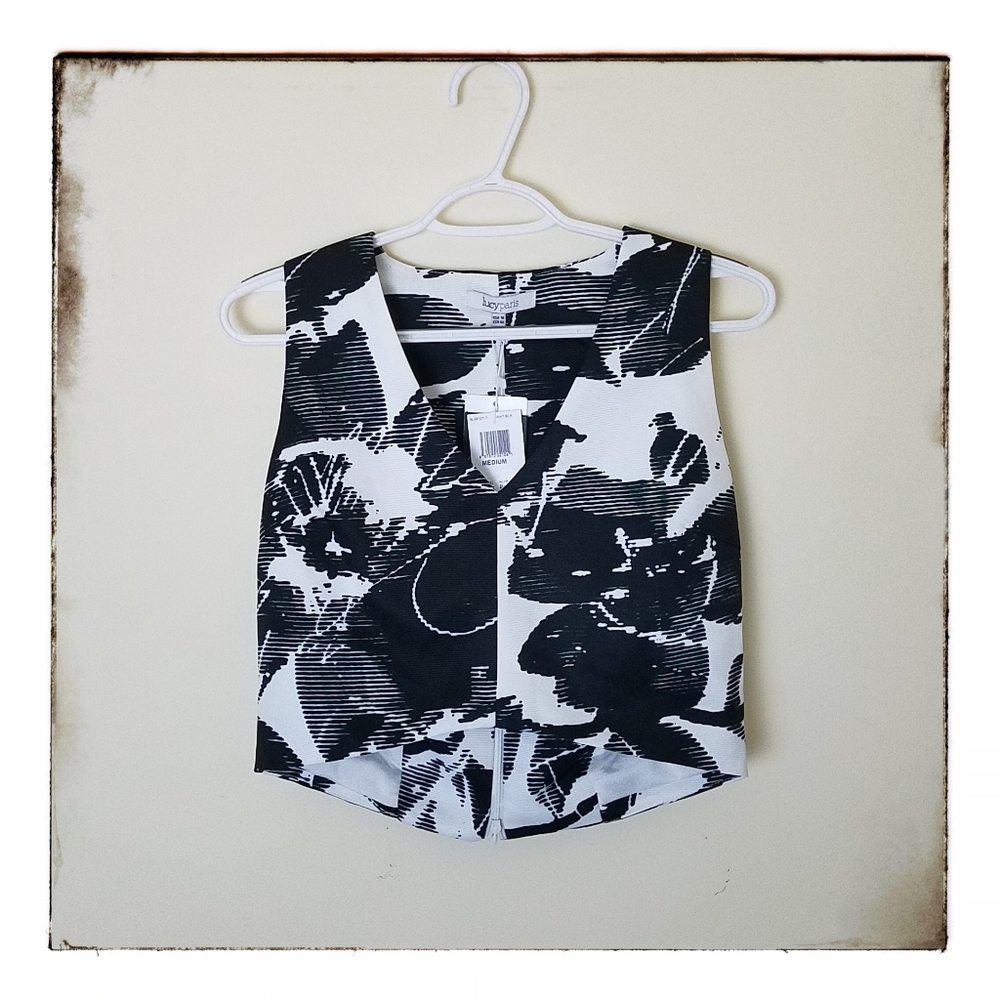 Lucy Paris Women's Sleeveless Crop Top